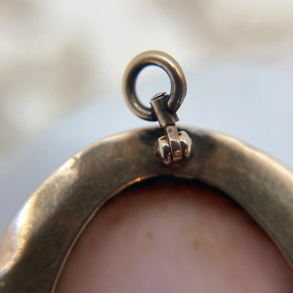 Antique 10k Carved Coral Cameo Brooch - Picture 7 of 8